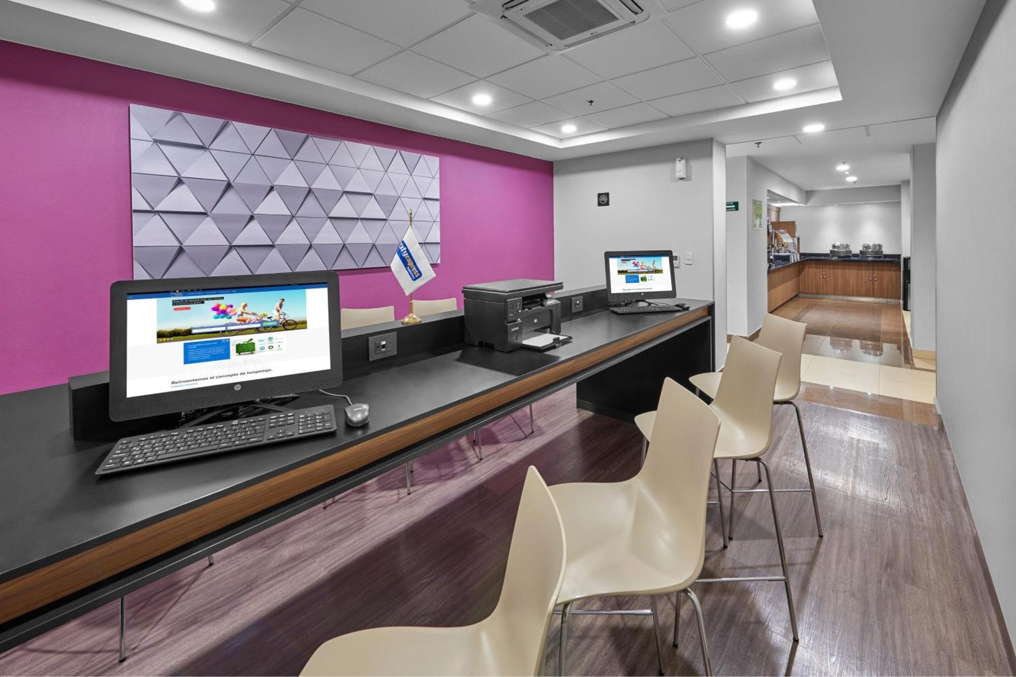 City Express By Marriott Monterrey Norte Rancho Los Encinitos Ngoại thất bức ảnh