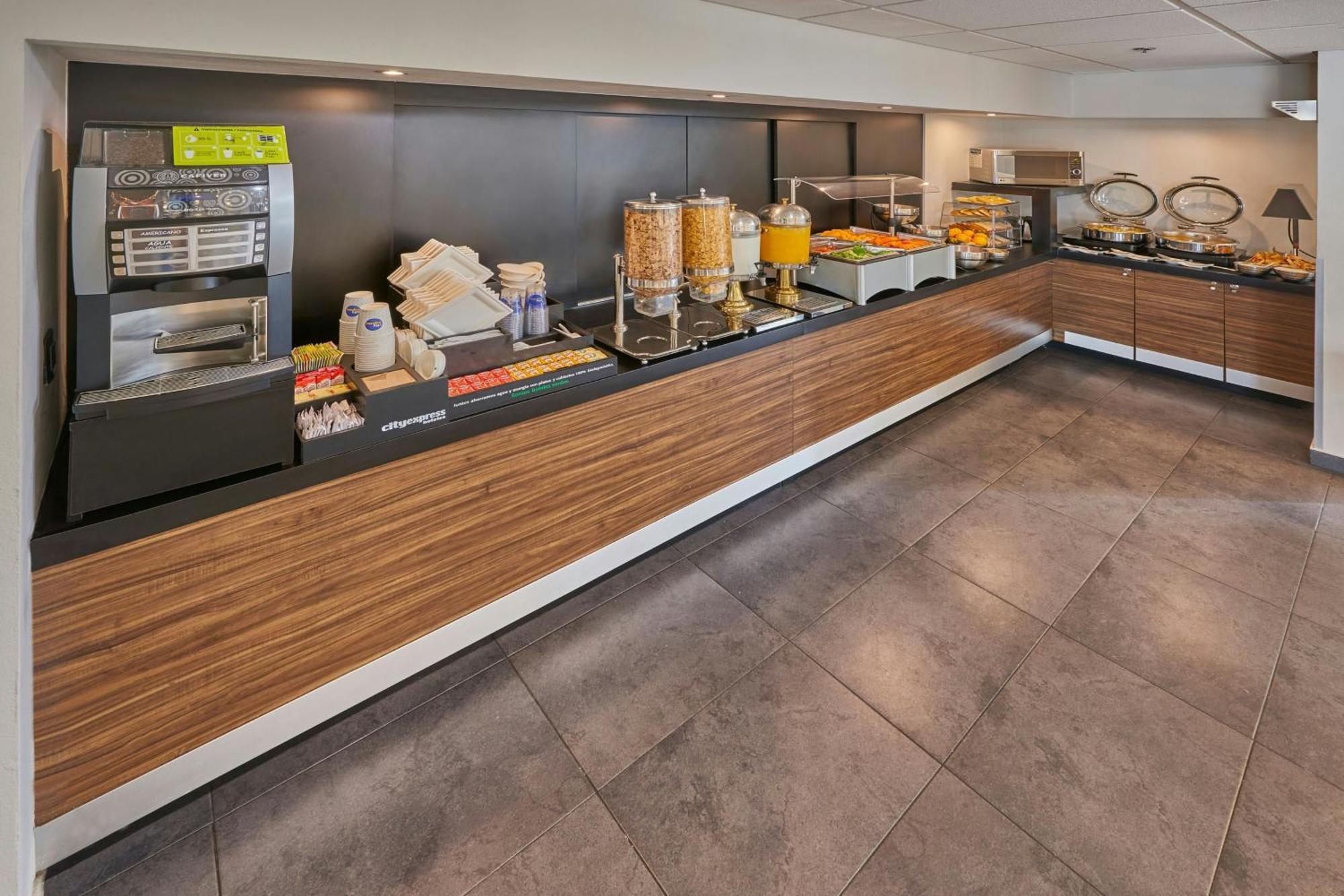 City Express By Marriott Monterrey Norte Rancho Los Encinitos Ngoại thất bức ảnh