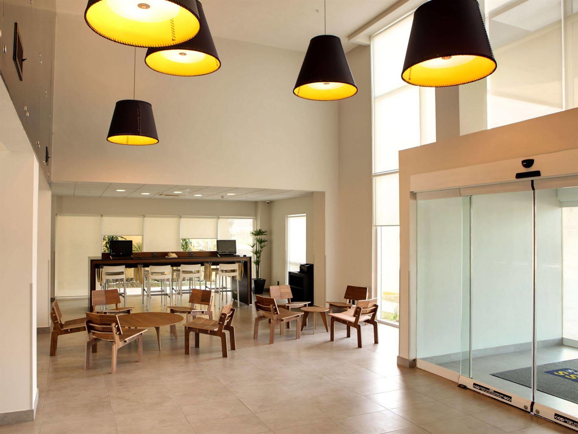 City Express By Marriott Monterrey Norte Rancho Los Encinitos Ngoại thất bức ảnh